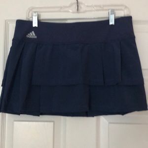 Adidas Tennis Skort/Skirt. Size Medium. Excellent condition!